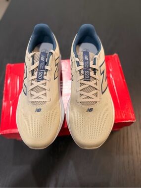 New Balance Men's 520 Running Shoes - Beige with Navy Accents